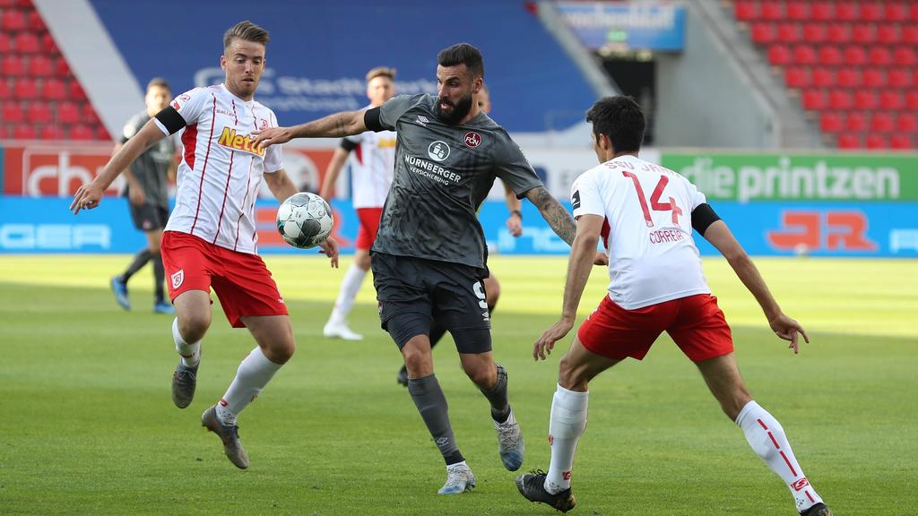 Der 1. FC Nürnberg konnte eine Niederlage gegen Jahn Regensburg abwenden