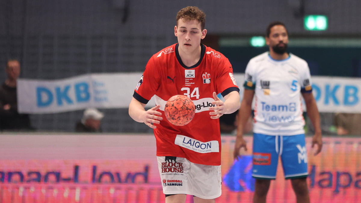 Thore Feit tauscht Trikot gegen Uniform