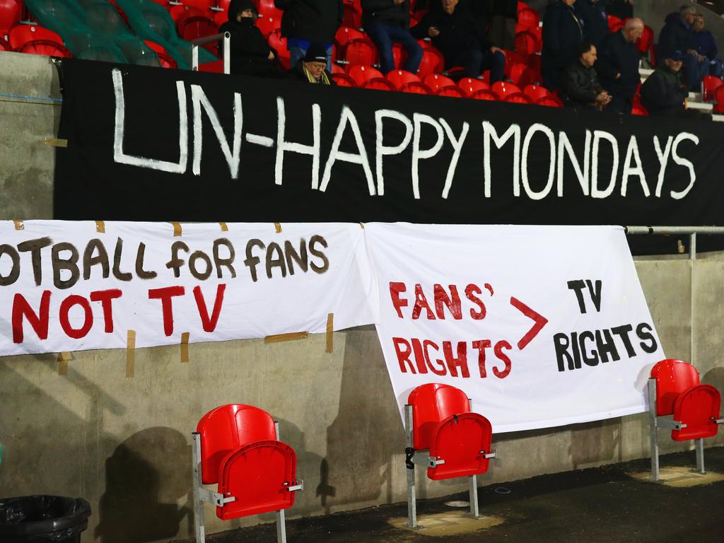 Gesiegt haben das TV und Chesterfield. FC United of Manchester erlebte einen schwarzen Montag