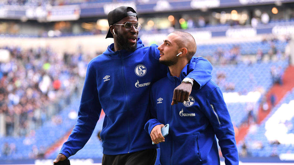 Der FC Schalke 04 könnte Ahmed Kutucu (r.) im Winter verleihen