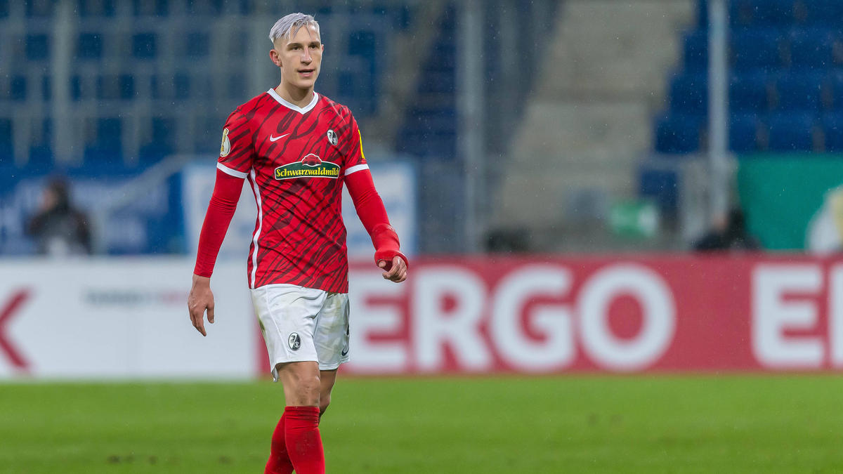Nico Schlotterbeck ist Stammspieler beim SC Freiburg