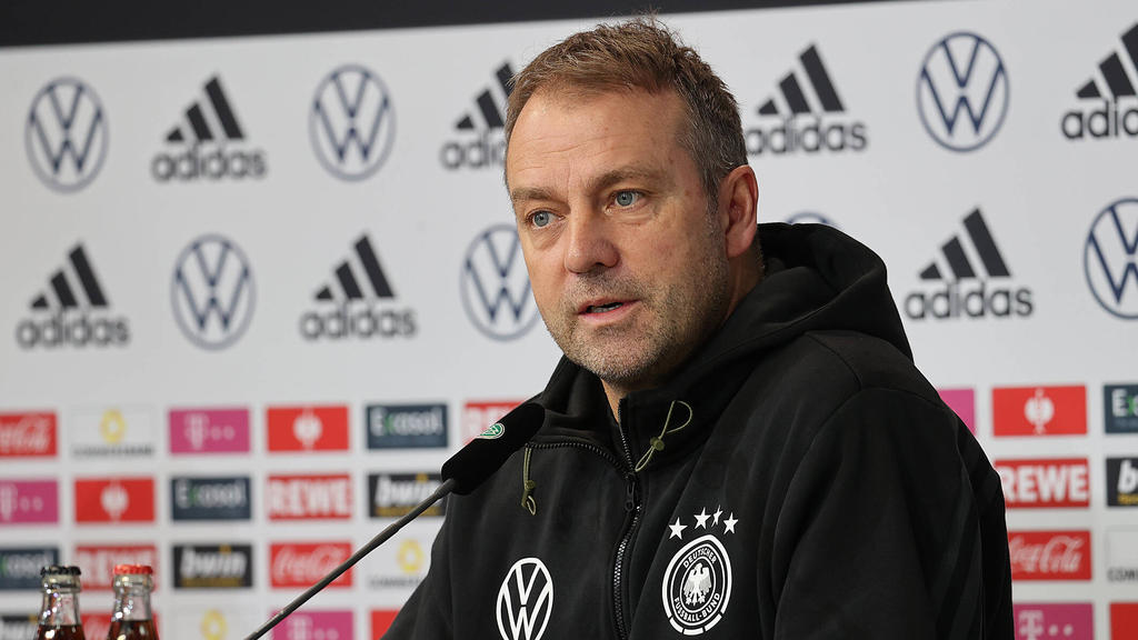 Deutschlands Nationaltrainer Hansi Flick hat den WM-Titel in Katar als Ziel ausgerufen