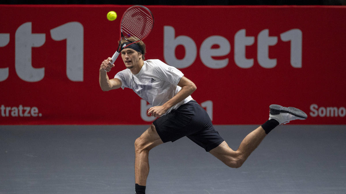 Zverev steht erneut im Halbfinale von Köln Zverev steht erneut im Halbfinale von Köln