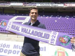 Juan Villar en su presentación con el Valladolid. (Foto: Imago)