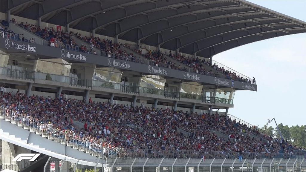 Die Tribünen rund um den Hockenheimring sind sehr gut gefüllt