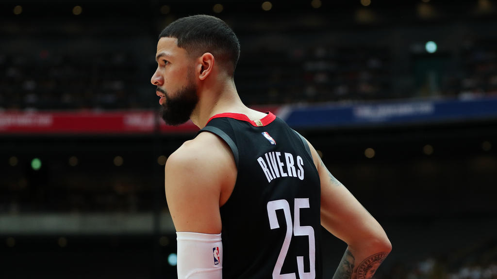 Austin Rivers sorgte dafür, dass Vater und Clippers-Coach Doc Rivers aus der Halle musste Austin Rivers sorgte dafür, dass Vater und Clippers-Coach Doc Rivers aus der Halle musste