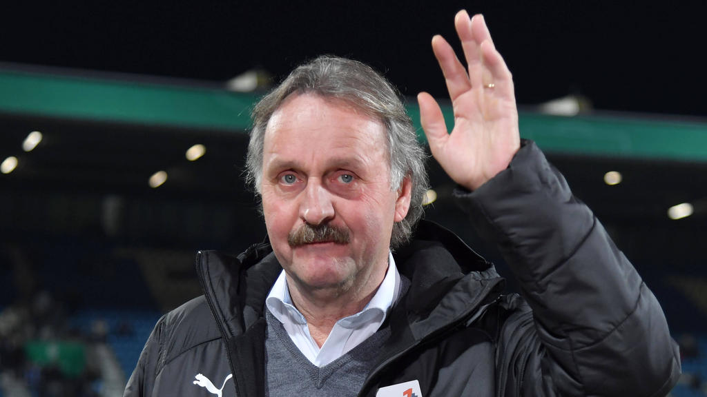 Neururer steht vor Engagement als Nationaltrainer Neururer steht vor Engagement als Nationaltrainer