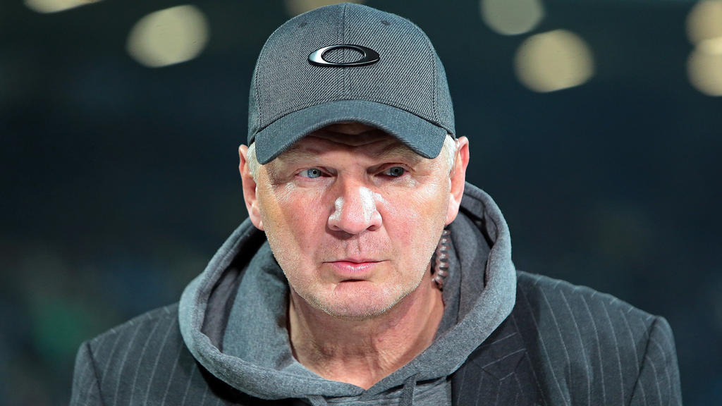 Stefan Effenberg hat eine klare Meinung zum Vertragspoker zwischen David Alaba und dem FC Bayern Stefan Effenberg hat eine klare Meinung zum Vertragspoker zwischen David Alaba und dem FC Bayern