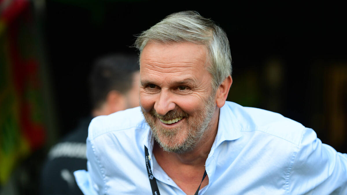 Dietmar Hamann là fan của Enzo Millot của VfB Stuttgart