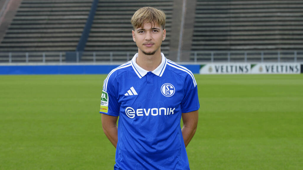 Felix Allgaier vom FC Schalke 04 beendet seine Karriere Felix Allgaier vom FC Schalke 04 beendet seine Karriere
