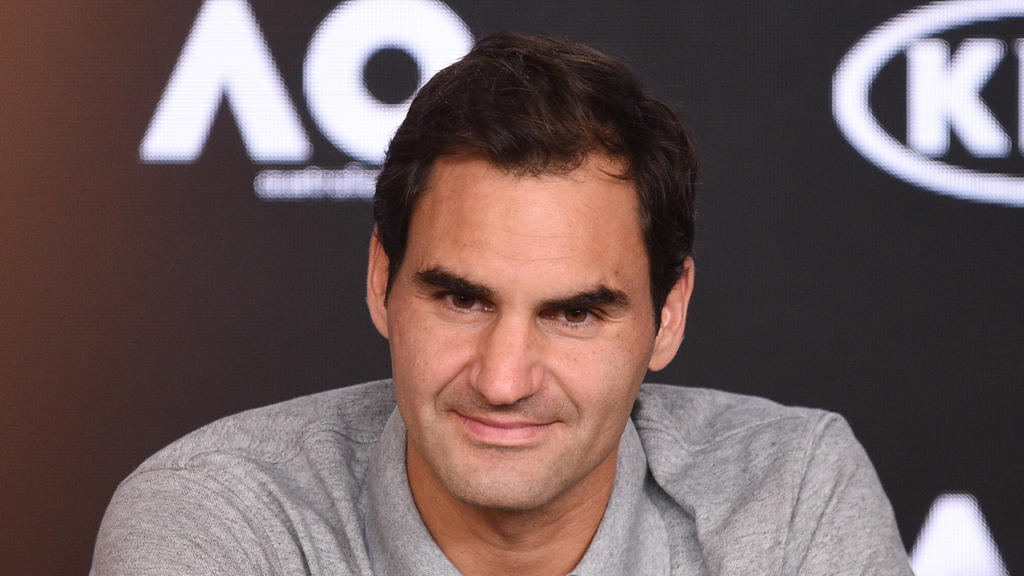 Veranstaltet ein Tennis-Charity-Event in Kapstadt: Roger Federer Veranstaltet ein Tennis-Charity-Event in Kapstadt: Roger Federer