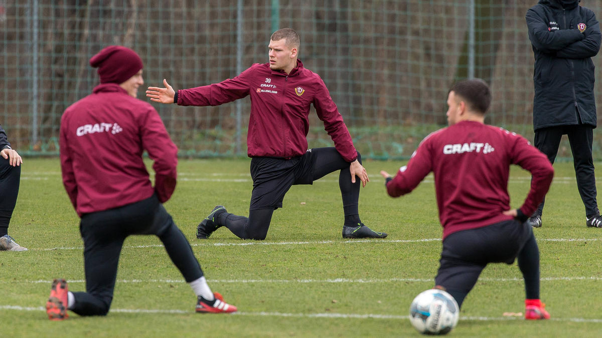 Dynamo Dresden hat das Teamtraining wieder aufgenommen Dynamo Dresden hat das Teamtraining wieder aufgenommen