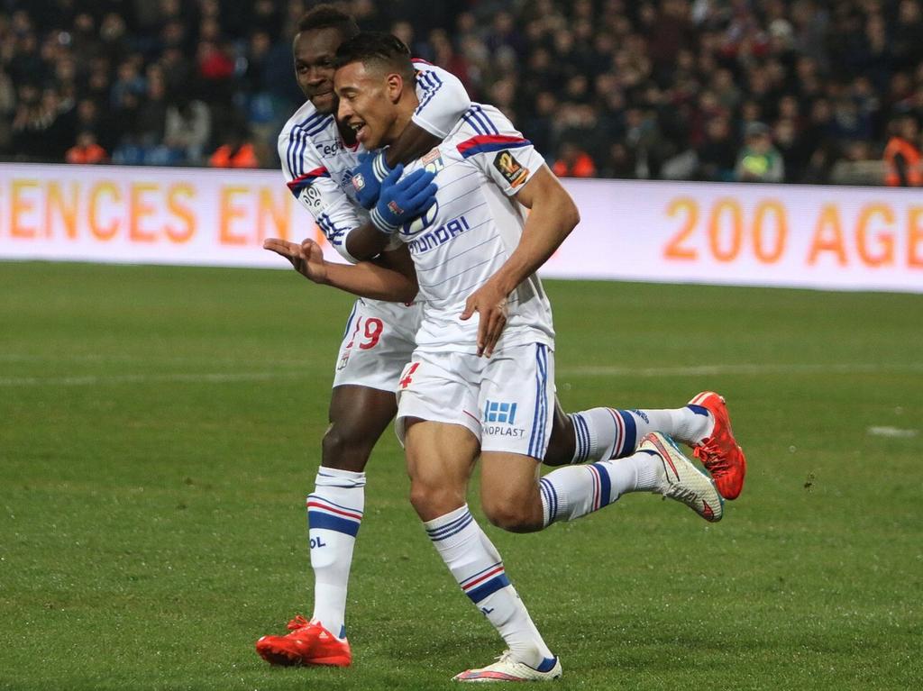 Nabil Fekir (d.) fue hoy el delantero más destacado con sus tres dianas. (Foto: Getty)