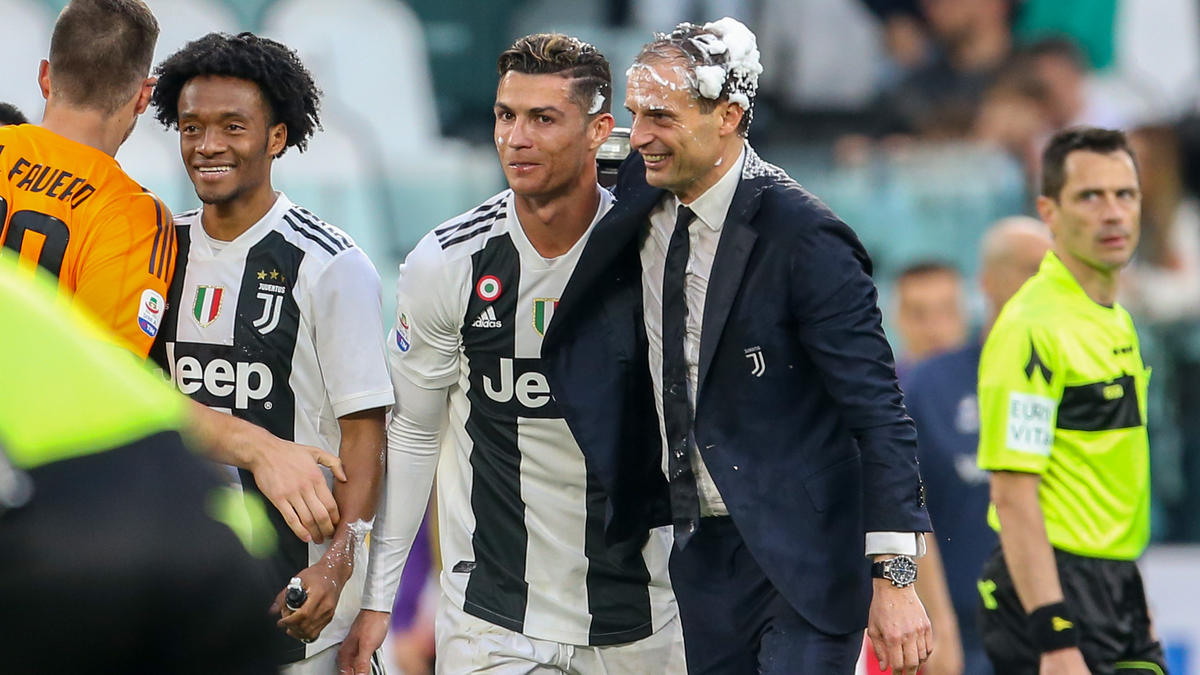 Cristiano Ronaldo spricht über möglichen Abgang von Juventus Cristiano Ronaldo spricht über möglichen Abgang von Juventus