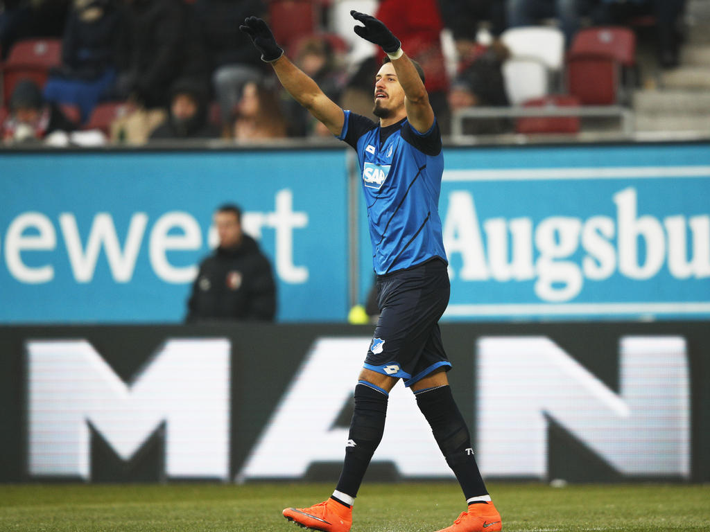 Sandro Wagner celebra el 1-0 ante el Augsburgo. (Foto: Getty)