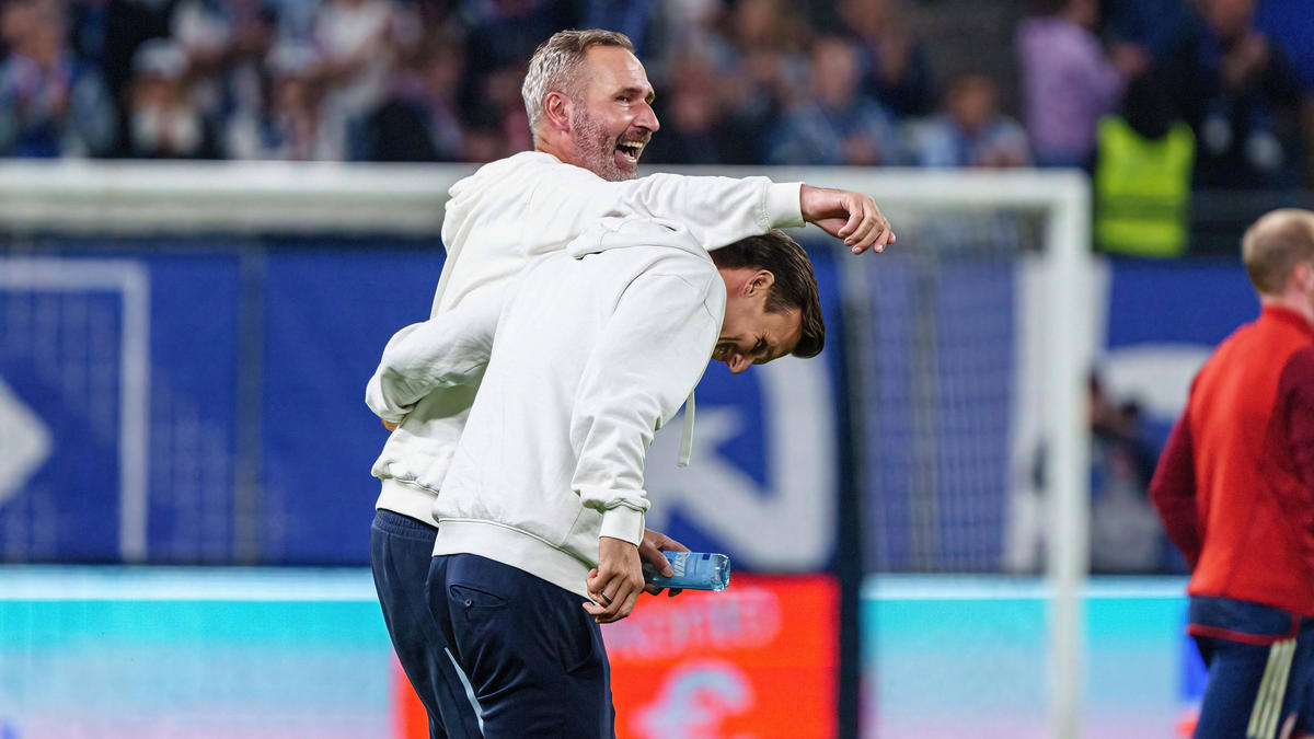 Tim Walter rangiert mit dem HSV an der Spitze