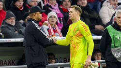 Bayern-Trainer Vincent Kompany nimmt Torwart Manuel Neuer in Schutz