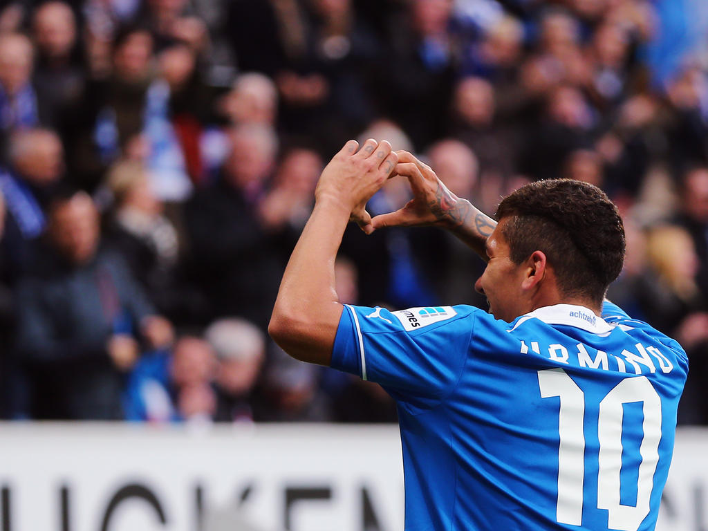 Roberto Firmino von 1899 Hoffenheim mit seinem bekannten Herz-Jubel Roberto Firmino von 1899 Hoffenheim mit seinem bekannten Herz-Jubel