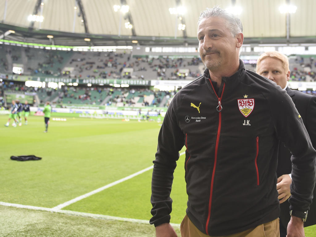 Noch darf er weitermachen: VfB-Trainer Jürgen Kramny Noch darf er weitermachen: VfB-Trainer Jürgen Kramny
