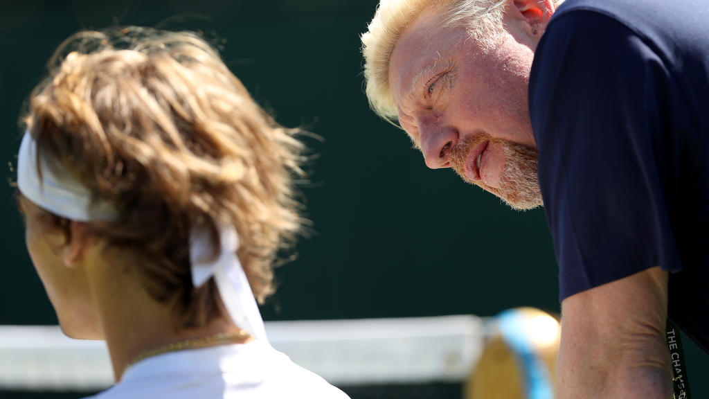 Boris Becker (re.) hat sich zu den Chancen von Alexander Zverev geäußert Boris Becker (re.) hat sich zu den Chancen von Alexander Zverev geäußert