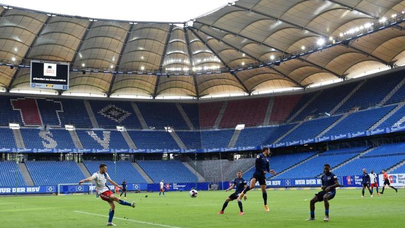 Die Zuschauerränge werden auch beim HSV-Spiel gegen Fortuna Düsseldorf leer bleiben Die Zuschauerränge werden auch beim HSV-Spiel gegen Fortuna Düsseldorf leer bleiben