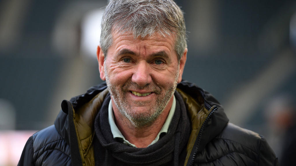 Ist wohl Trainer-Kandidat beim FC Schalke 04: Friedhelm Funkel Ist wohl Trainer-Kandidat beim FC Schalke 04: Friedhelm Funkel
