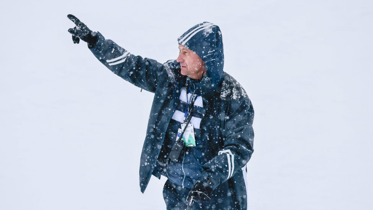 Sandro Pertile fungiert als FIS-Renndirektor für das Skispringen