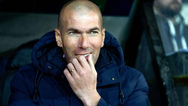 Zinedine Zidane wartet seit 2021 auf ein neues Traineramt