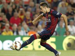 Munir raakt de bal lekker in de wedstrijd FC Barcelona - Elche CF. (24-08-2014)