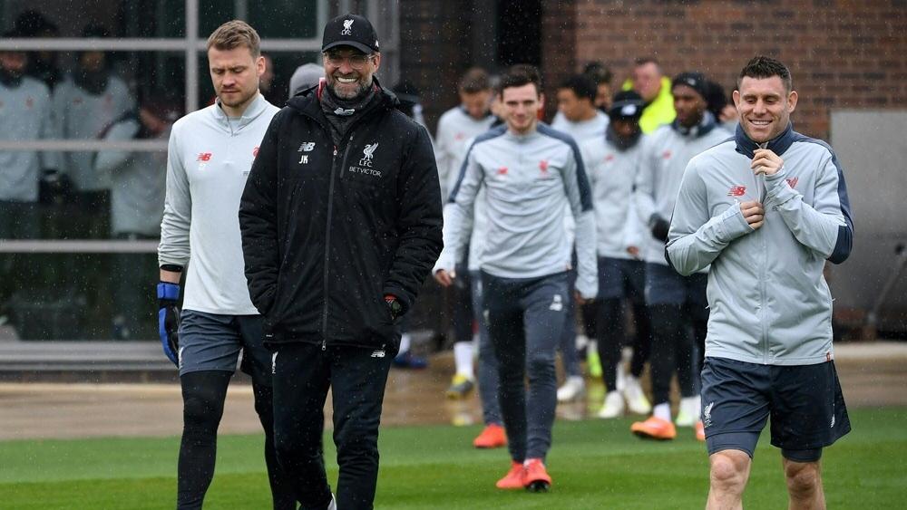Der FC Liverpool spendet Gesichtsmasken an Bedürftige Der FC Liverpool spendet Gesichtsmasken an Bedürftige