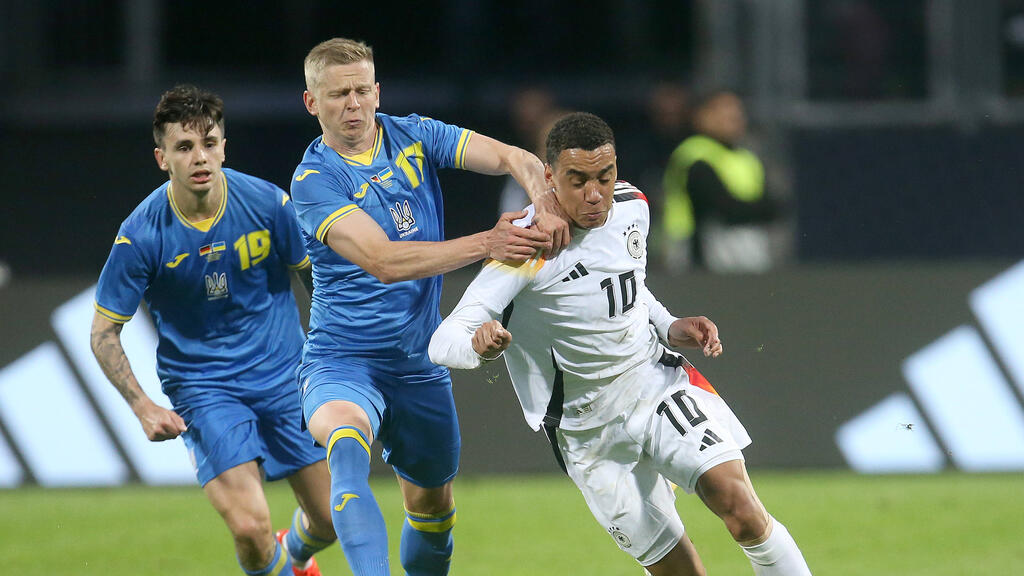 Kein Durchkommen für Jamal Musiala und die DFB-Auswahl Kein Durchkommen für Jamal Musiala und die DFB-Auswahl