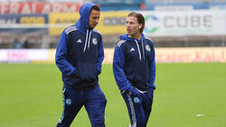 Wie geht es für Lino Tempelmann (r.) beim FC Schalke 04 weiter?