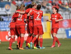 Die Frauen des FC Bayern stehen kurz vor der Titelverteidigung