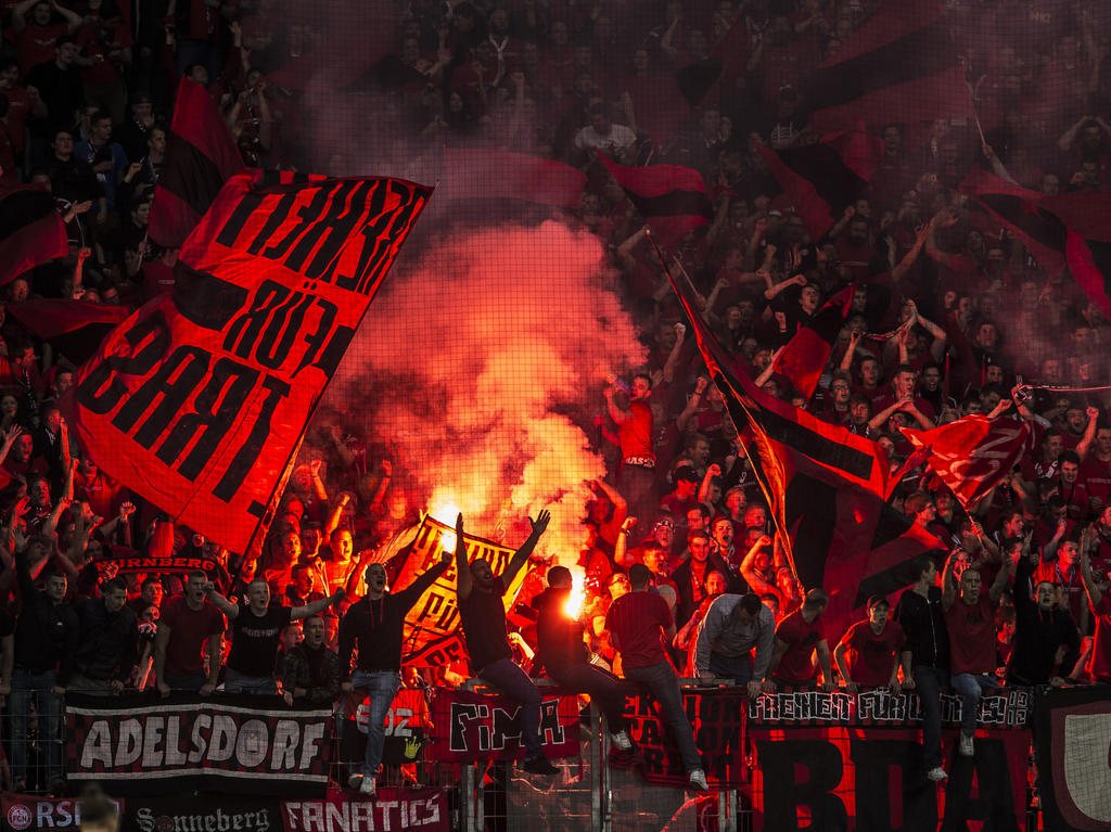 Frankfurter Fans zündeten im Relegationsspiel Bengalos