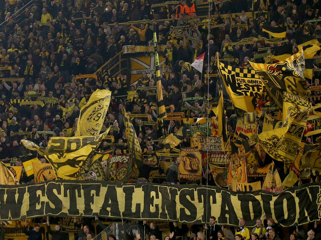 Borussia Dortmund verkaufte die meisten Dauerkarten