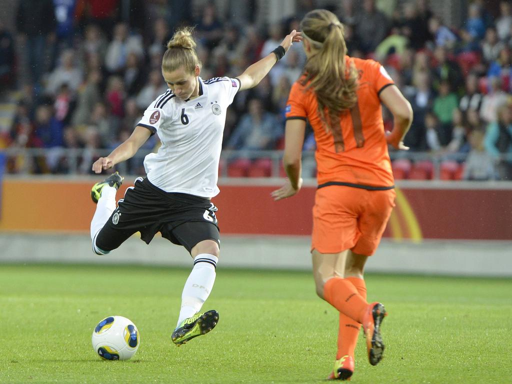 Heute Normalität: Damals jedoch legte das erste Länderspiel der deutschen Damen gegen die Niederlande den Grundstein