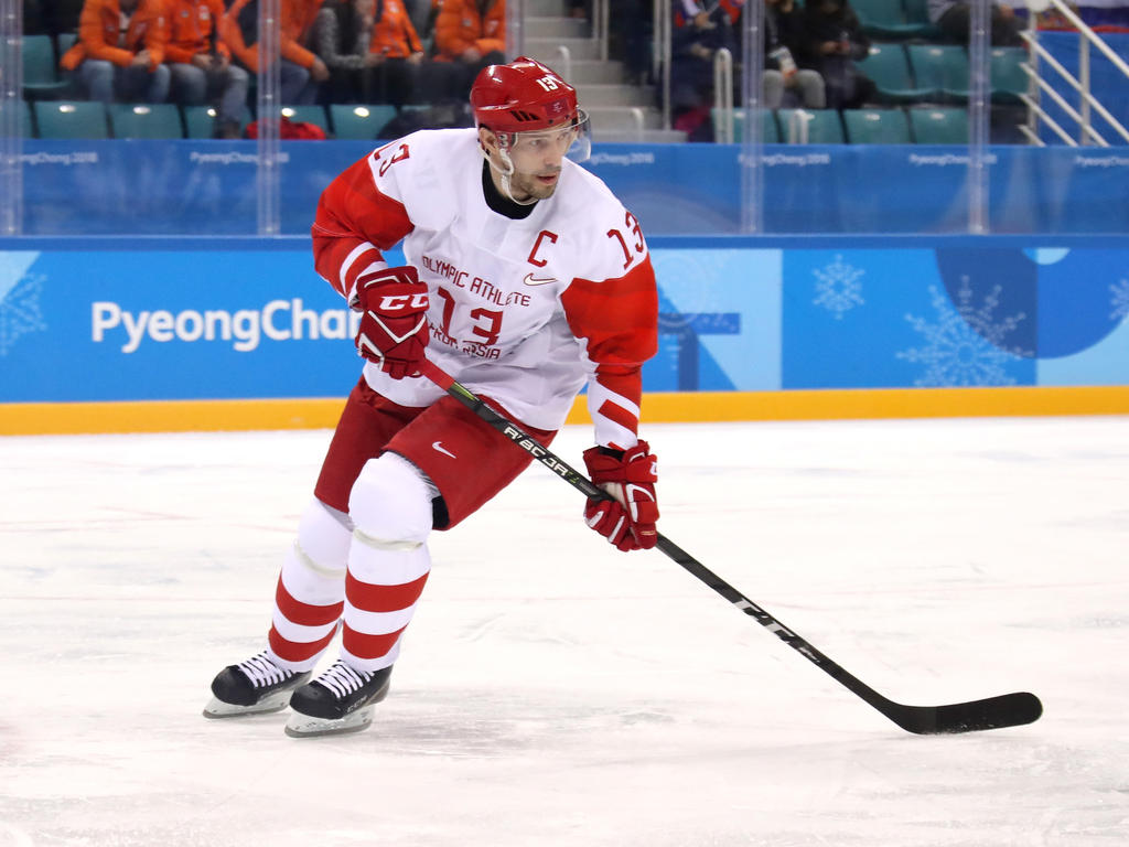 Pavel Datsyuk steht mit dem Team der Olympischen Athleten aus Russland im Viertelfinale Pavel Datsyuk steht mit dem Team der Olympischen Athleten aus Russland im Viertelfinale