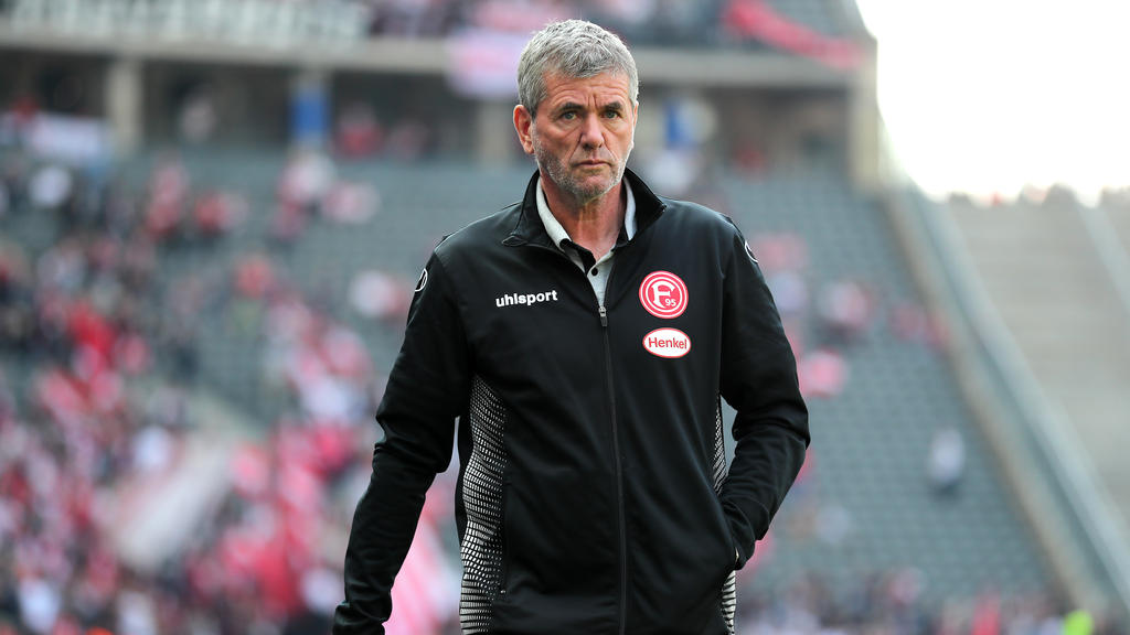 Fühlt sich bei Fortuna Düsseldorf rundum wohl: Friedhelm Funkel Fühlt sich bei Fortuna Düsseldorf rundum wohl: Friedhelm Funkel