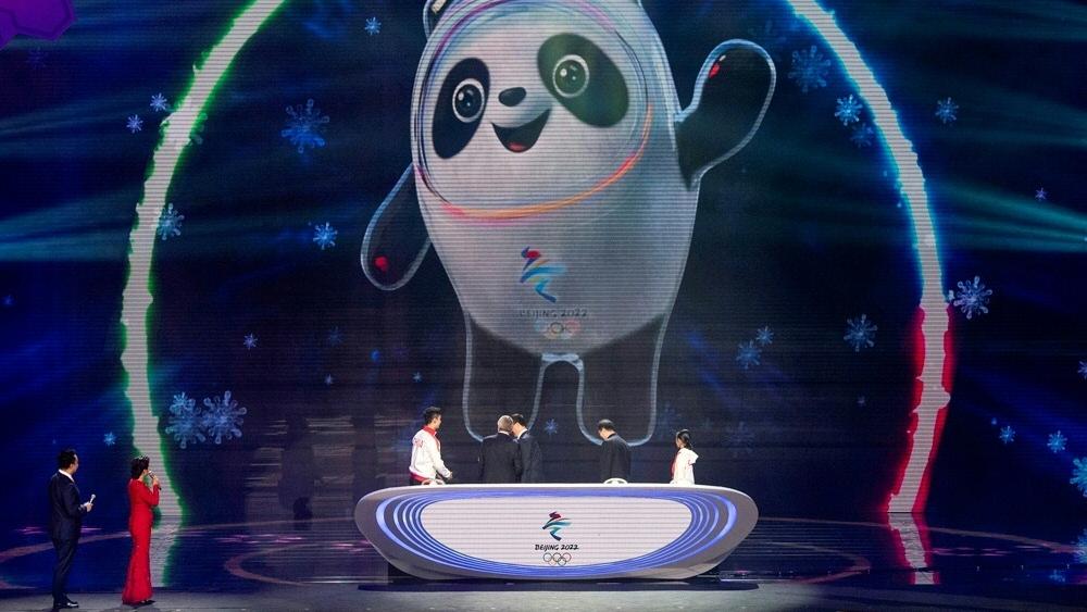 Organisatoren stellen Olympia-Maskottchen vor Organisatoren stellen Olympia-Maskottchen vor