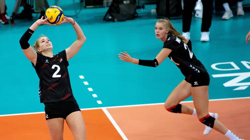 Die deutschen Volleyballerinnen setzten sich gegen Thailand durch