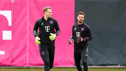 Manuel Neuer (l.) und Sven Ulreich im Training des FC Bayern