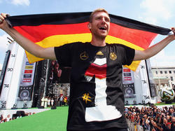 Per Mertesacker tritt als Weltmeister aus der Nationalmannschaft zurück