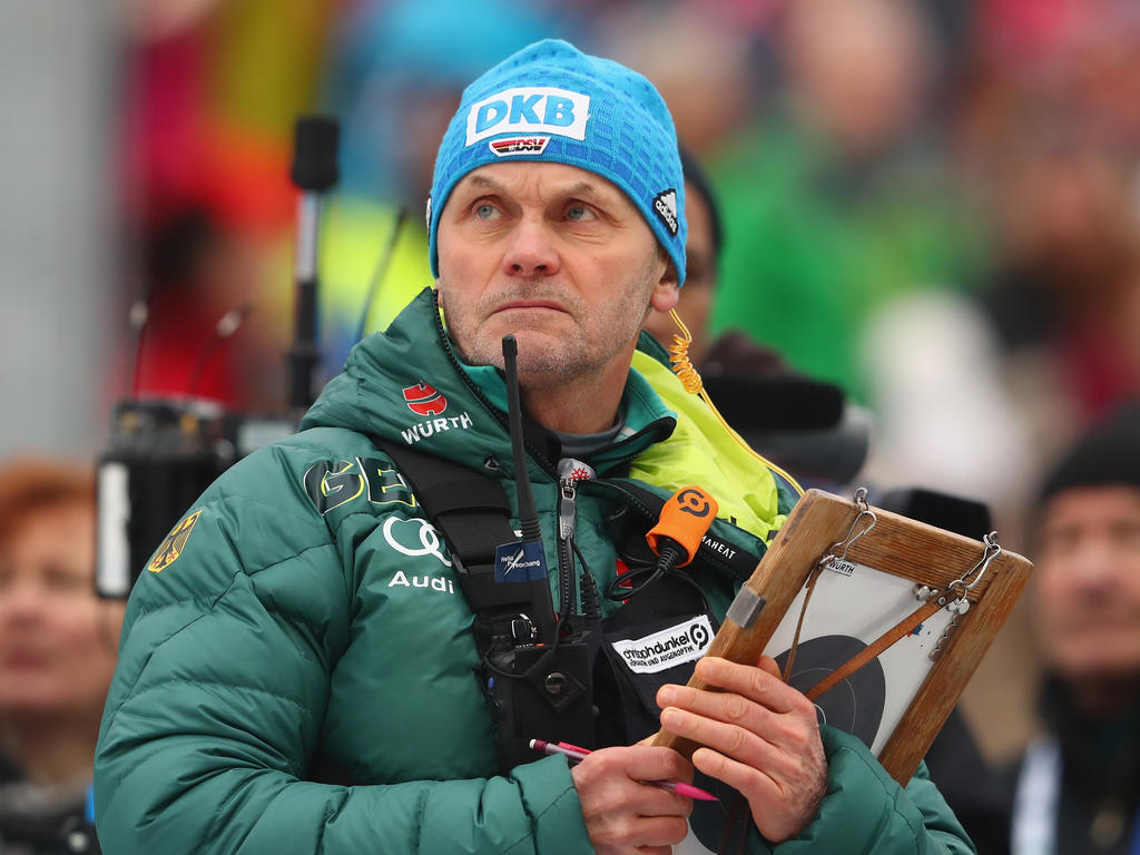Biathlon-Trainer Gerald Hönig kündigt Gespräche an