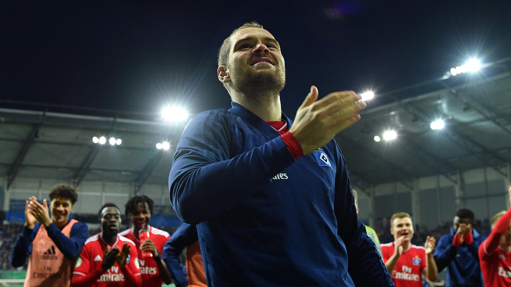 Steht Pierre-Michel Lasogga beim HSV vor dem Abschied? Steht Pierre-Michel Lasogga beim HSV vor dem Abschied?