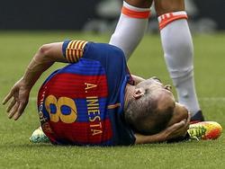 Iniesta se lesionó en el tobillo en Anoeta contra la Real Sociedad. (Foto: Getty)