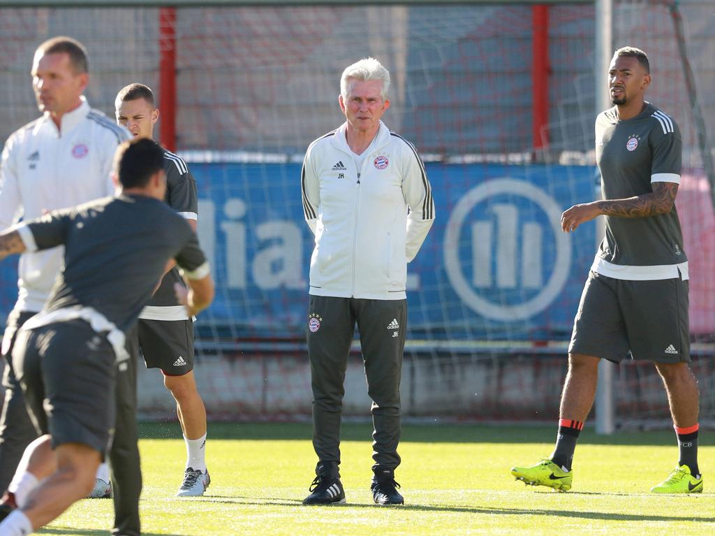 Heynckes im Mittelpunkt: Die Hoffnungen beruhen auf dem neuen Bayern-Coach