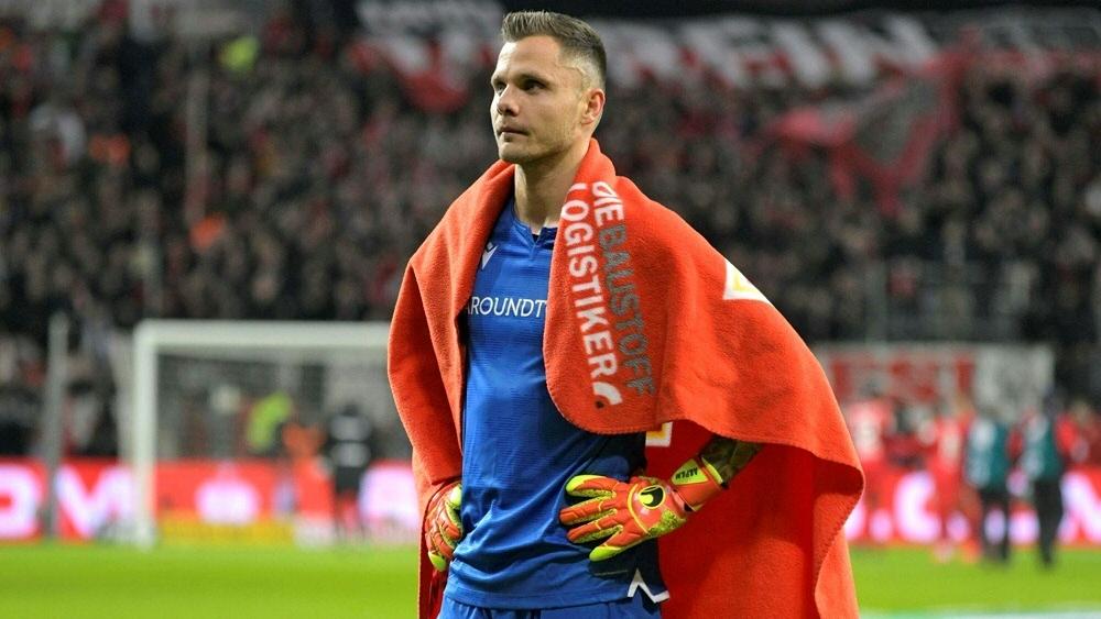 Nach Aus im Halbfinale enttäuscht: Rafal Gikiewicz Nach Aus im Halbfinale enttäuscht: Rafal Gikiewicz