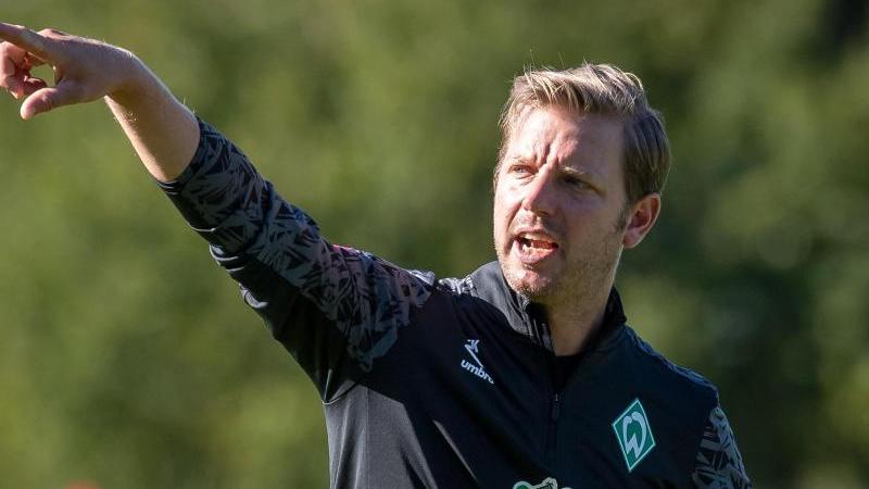 Werder-Trainer Florian Kohfeldt hofft auf den Verbleib seines Leistungsträgers