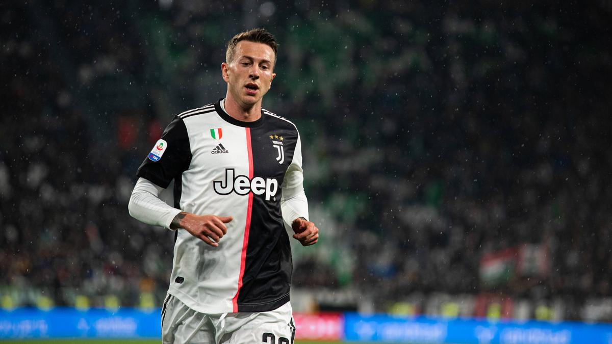 Federico Bernardeschi könnte sich womöglich bald dem FC Bayern anschließen Federico Bernardeschi könnte sich womöglich bald dem FC Bayern anschließen