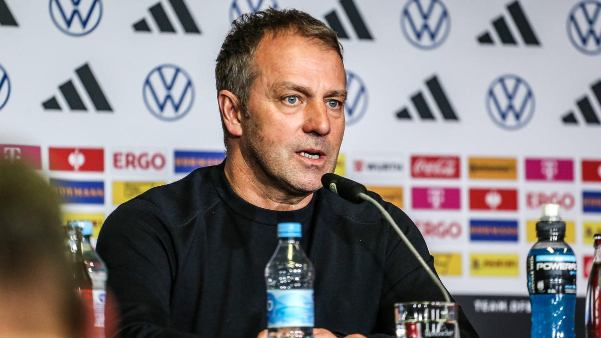 Hansi Flick sollte entlassen werden, meint Dietmar Hamann
